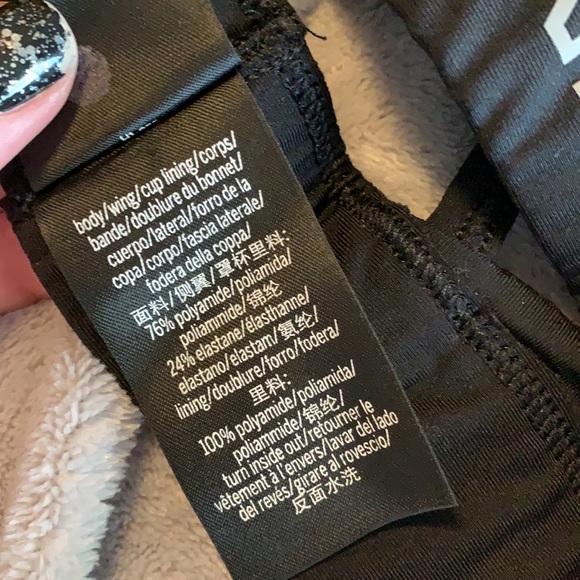 Bundle of 2 PINK sports bras - Picture 5 of 9